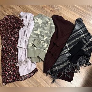 Size Medium Women’s Clothing Bundle